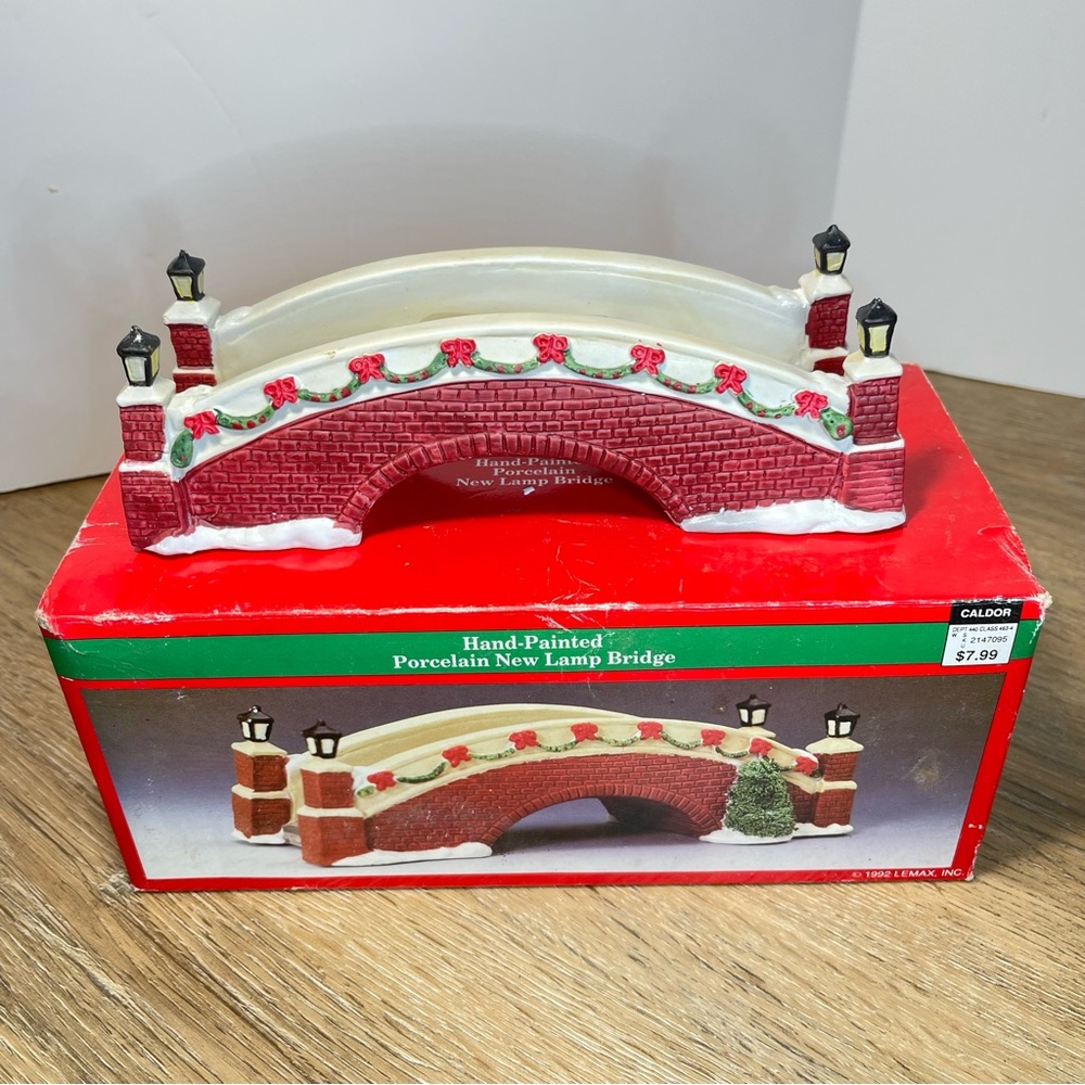 VINTAGE LEMAX DICKENSVALE CHRISTMAS PORCELAIN LAMP BRIDGE FOR VILLAGE TOWN
